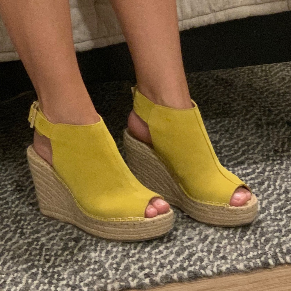 Kenneth Cole Platform Wedge Heel Espadrille Yellow